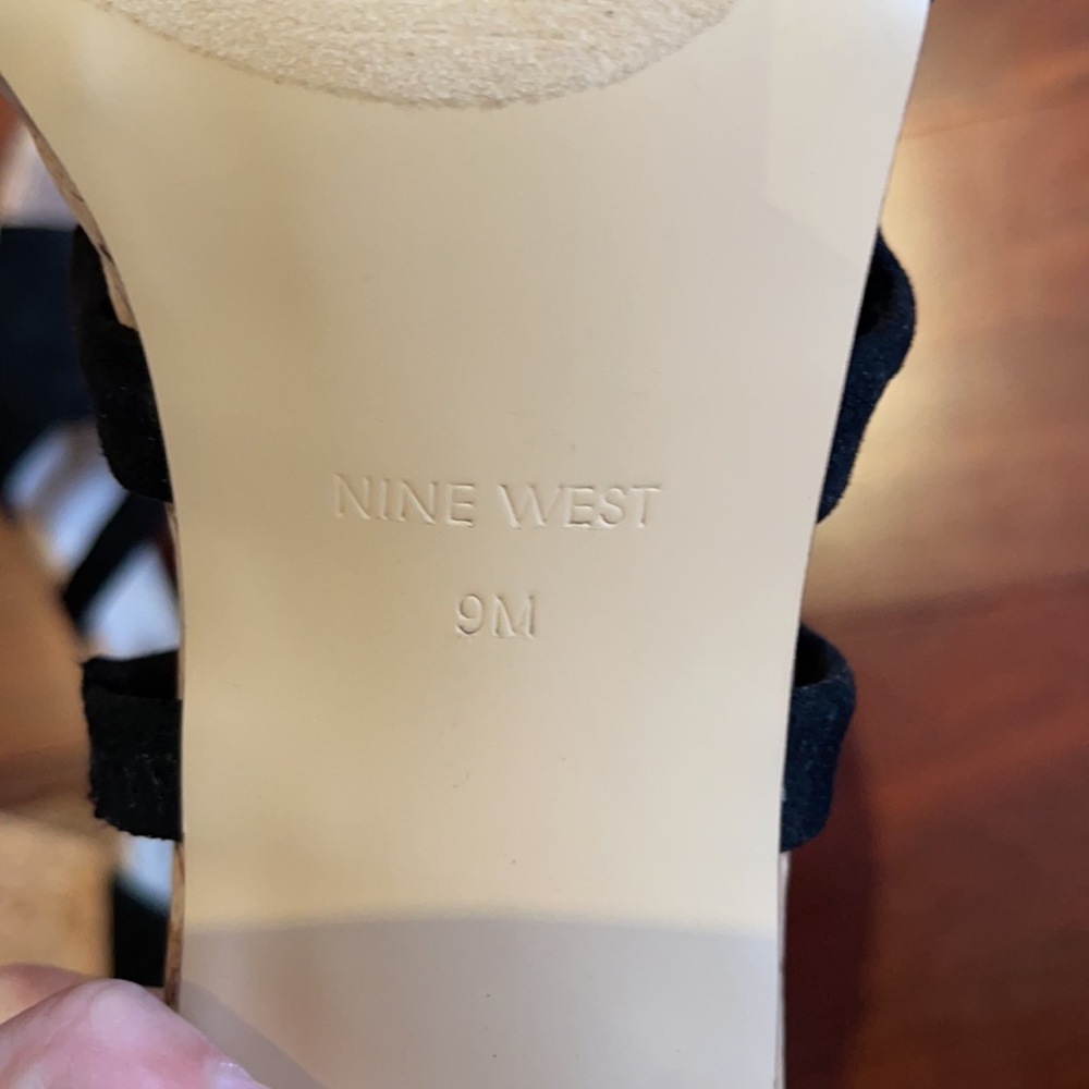 Nine West Womans Strappy Block Heels Size 9M - Picture 6 of 11